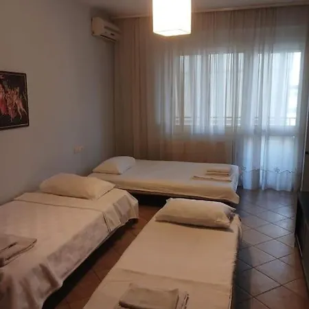 Cozy & Spacious Flat - City Centre Wilson Square * Tirana