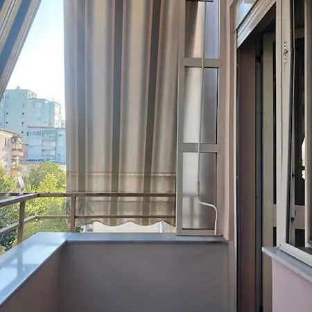 Cozy & Spacious Flat - City Centre Wilson Square * Tirana